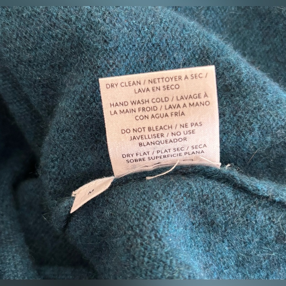 NAADAM 100% Cashmere Boatneck Sweater Peacock Blue Size Medium Lightweight Knit - Picture 5 of 6